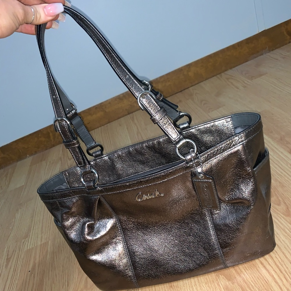Authentic Coach Handbag - Picture 2 of 8